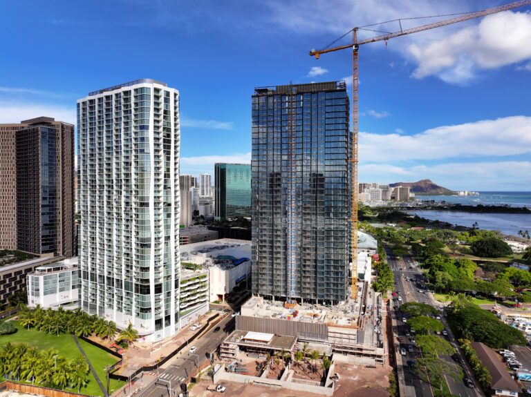 Hawaiian Dredging Construction Company completed the award-winning Kō‘ula, left, in 2022 and is currently building ultra-luxury Victoria Place, right. 



PHOTOS COURTESY HAWAIIAN DREDGING CONSTRUCTION CO. INC.