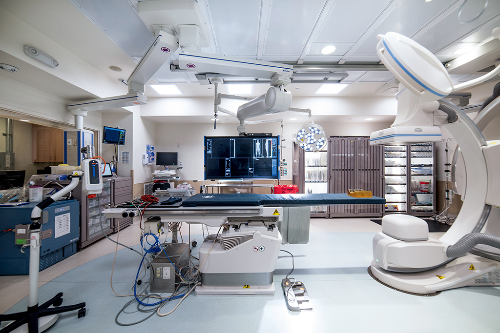 The new operating room features rotating cameras and a sophisticated unit to monitor IV fluids.

 PHOTOS COURTESY JOE D’ALLESANDRO