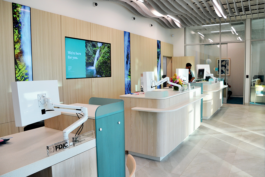 Central Pacific Bank’s Kahului branch includes modern design elements.


PHOTO COURTESY NORDIC PCL